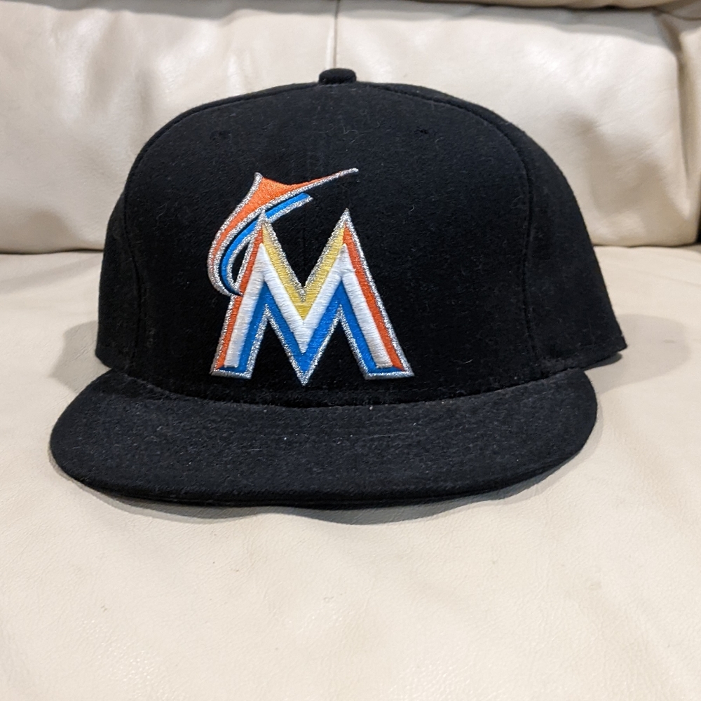 Black Miami Marlins Hat